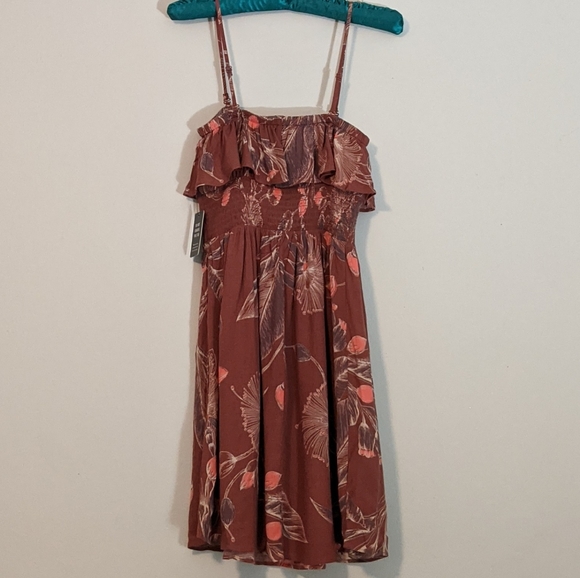 NWT: Express Floral Short Summer Dress XS - Picture 3 of 4